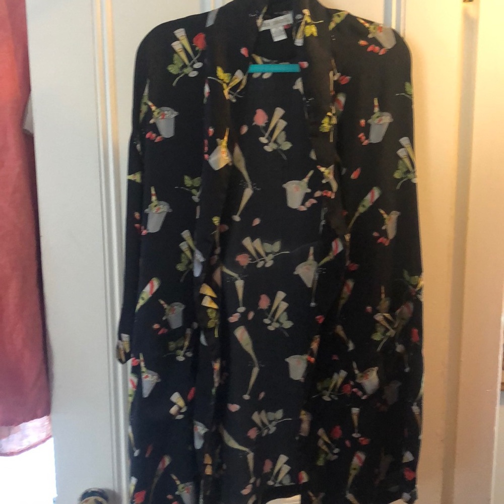 Silk shades blk silk boudoir robe champagne